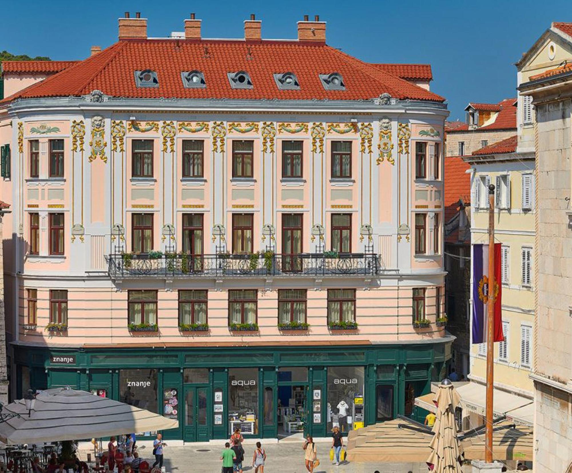 Royal Piazza Hotel Split Bagian luar foto