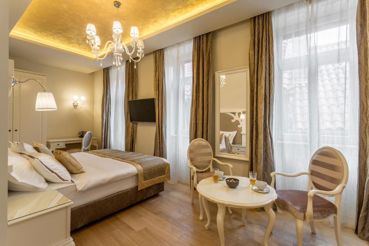 Royal Piazza Hotel Split Bagian luar foto