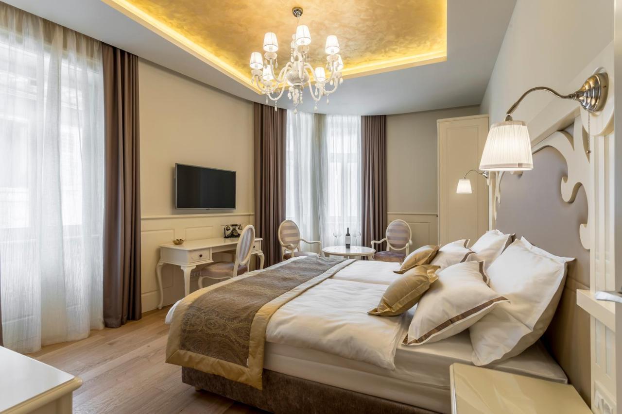 Royal Piazza Hotel Split Bagian luar foto