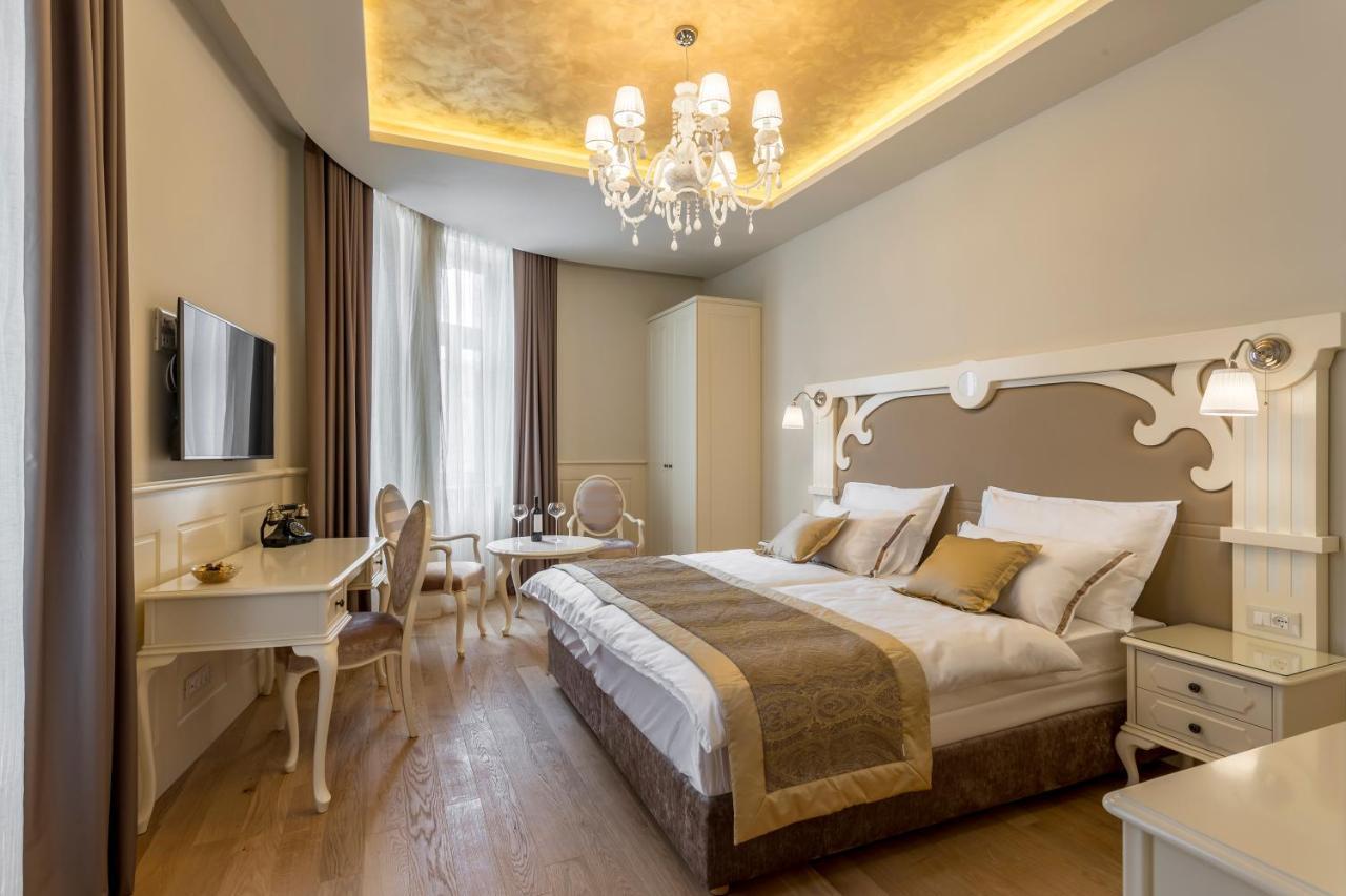 Royal Piazza Hotel Split Bagian luar foto